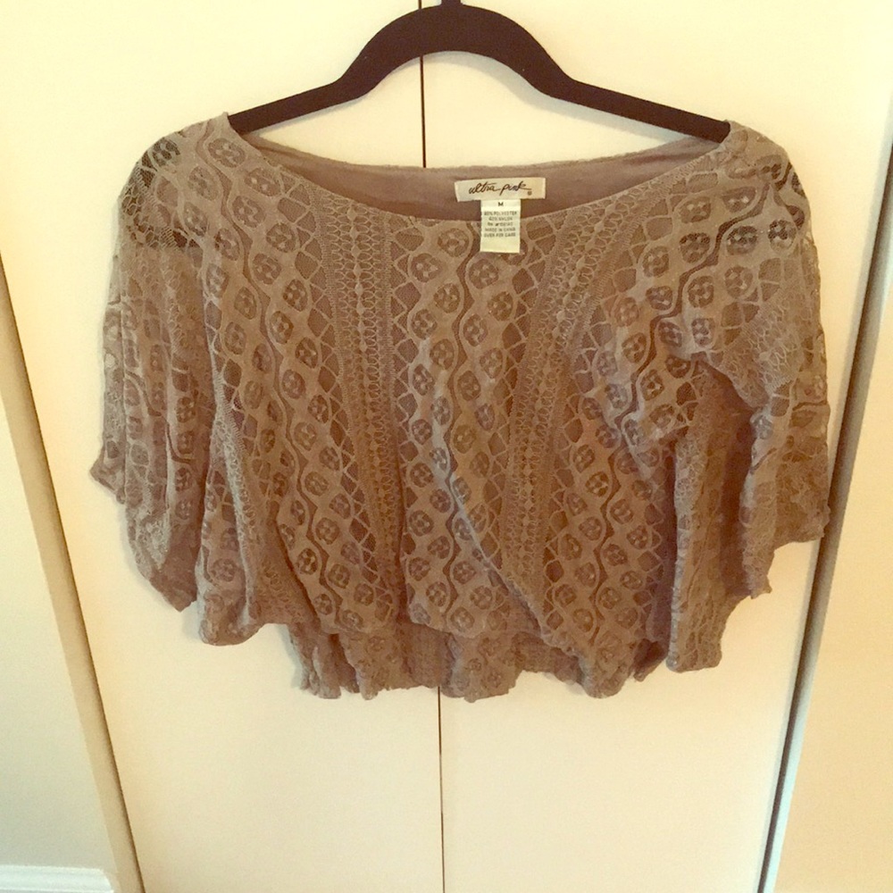 Brown medium short shirt